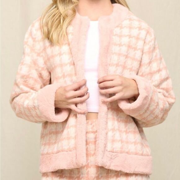 No Brand Jackets & Blazers - Pink Fur trimmed houndstooth jacket